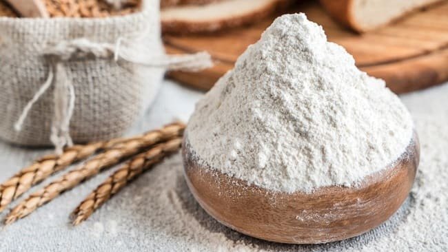 Bột mì đa dụng là nguyên liệu quan trọng nhất Bột mì đa dụng là nguyên liệu quan trọng nhất