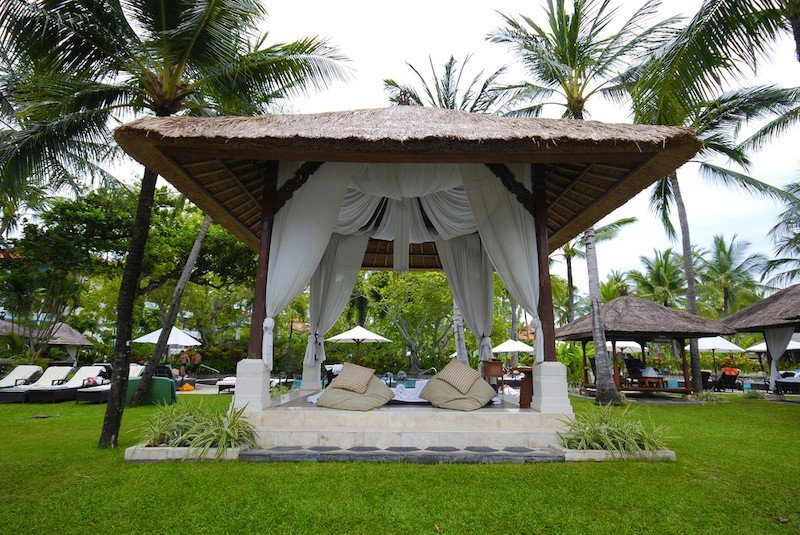 Những Mẫu Nhà Chòi Đẹp Hiện Đại Trong Sân Vườn