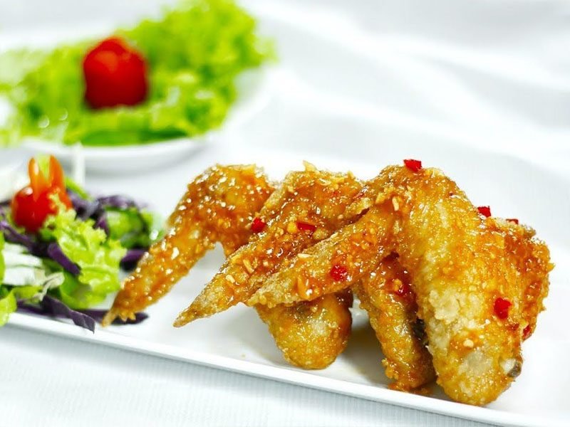Cách làm cánh gà chiên nước mắm chuẩn vị Việt