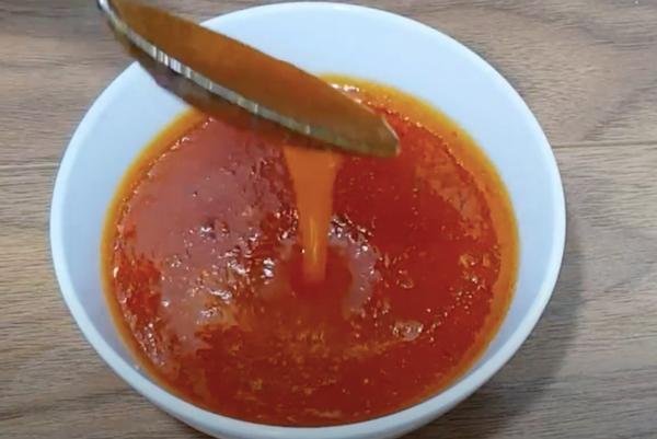 Làm nước sốt trộn gỏi chay