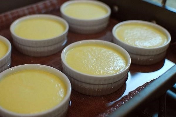 nướng bánh flan