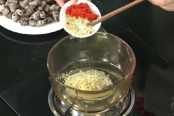 Phi sả vàng, thơm