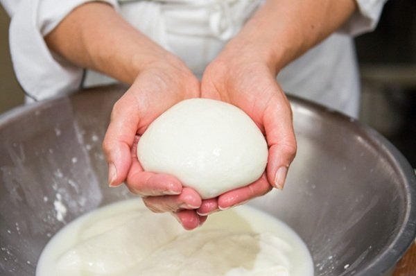 Phô mai Mozzarella tự làm 