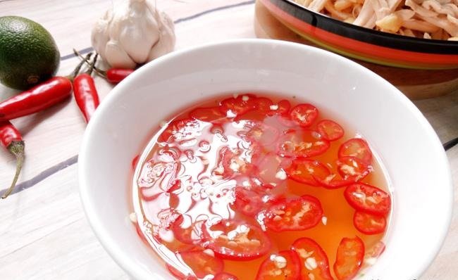 Cách làm nộm gà xé phay Cách làm nộm gà xé phay