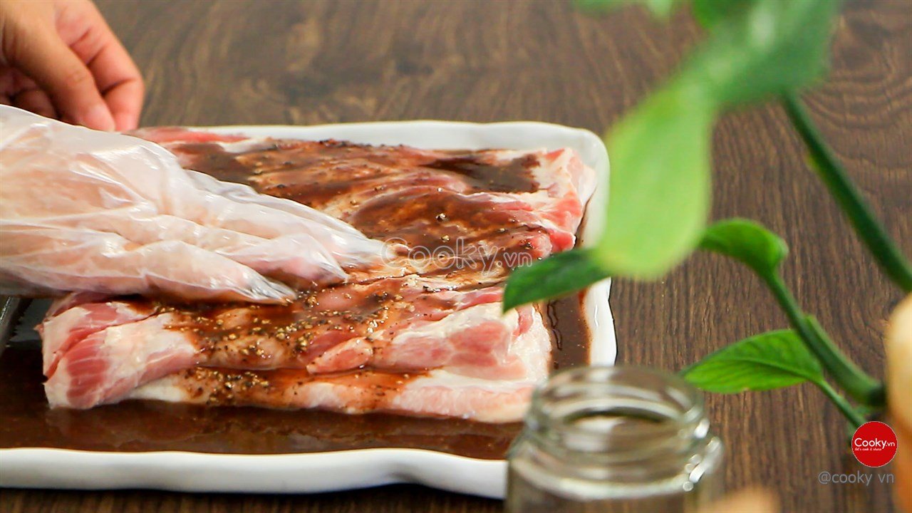 ướp thịt jambon