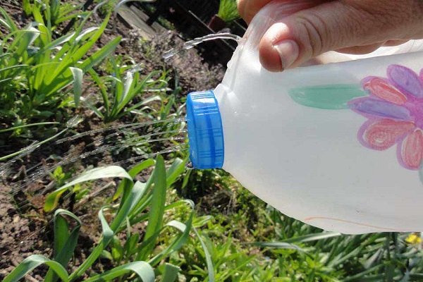 những sản phẩm tái chế từ chai nhựa