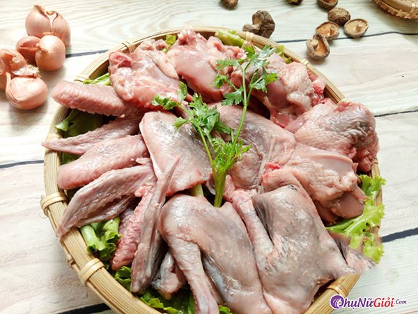 sơ chế thịt chim bồ câu