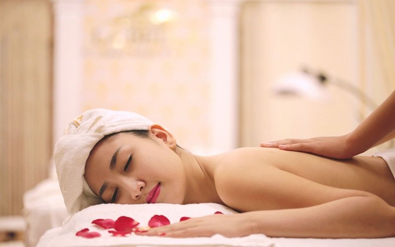 Tắm trắng Pháp là công nghệ được ứng dụng nhiều tại các spa uy tín
