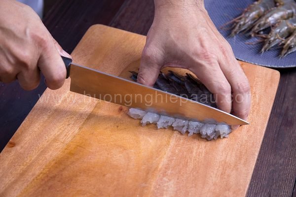 thái hạt lựu tôm