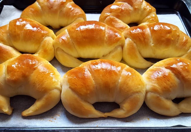 Hoàn thành món bánh ngọt siêu mềm, bánh mì ngọt