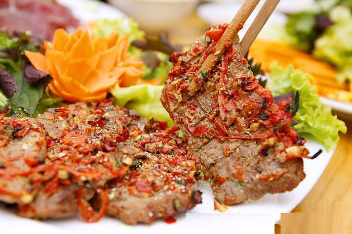 thit ba chi nuong sa te
