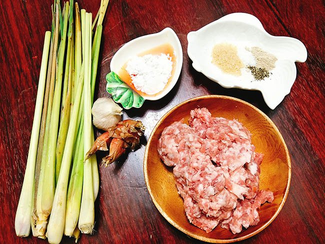 thit cuon sa chien nuong