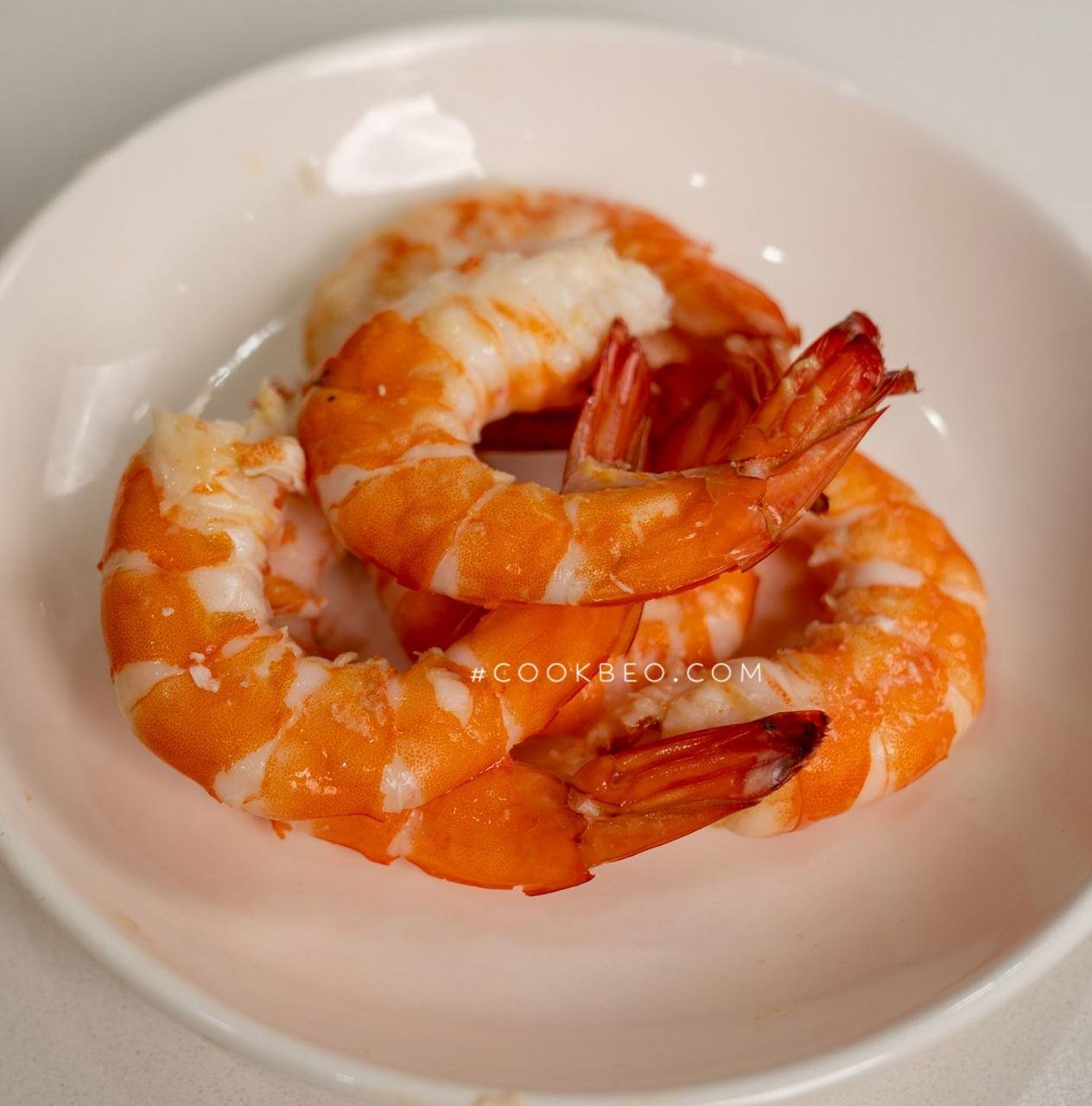 tôm hấp bóc vỏ