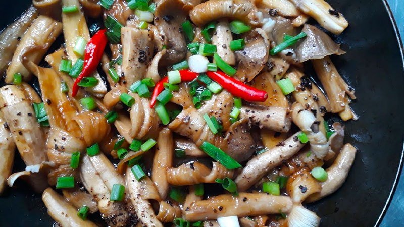 Nấm mối kho tiêu chay