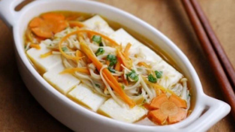 Đậu hũ sốt nấm kim châm