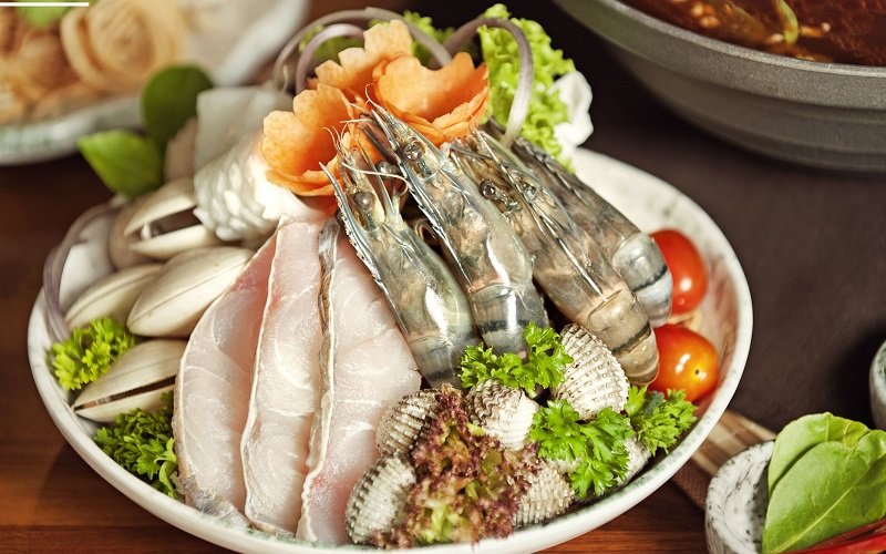 Cách nấu lẩu hải sản Tomyum