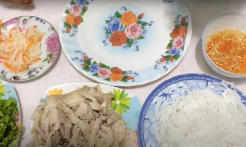 Trộn bún Trộn bún