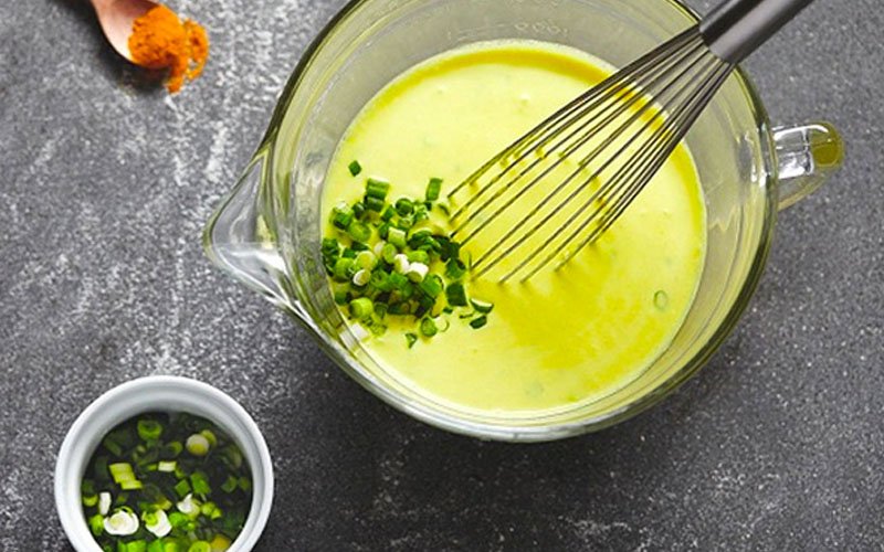 Pha bột bánh xèo giòn ngon