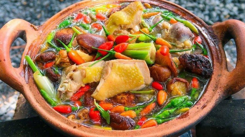 Lẩu gà ớt hiểm Lẩu gà ớt hiểm
