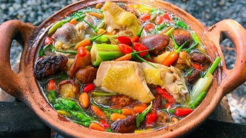 Gà tiềm ớt hiểm Gà tiềm ớt hiểm