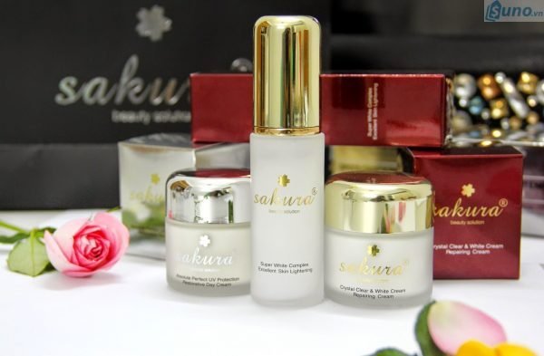 mỹ phẩm nhật bản sakura