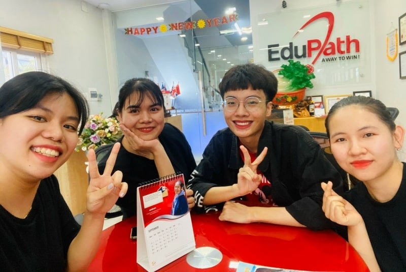 Trần Vũ Lê Hà Gannon University - Du học Edupath