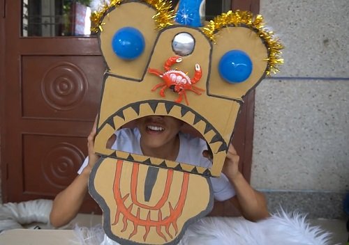 cách làm đầu lân bằng thùng giấy