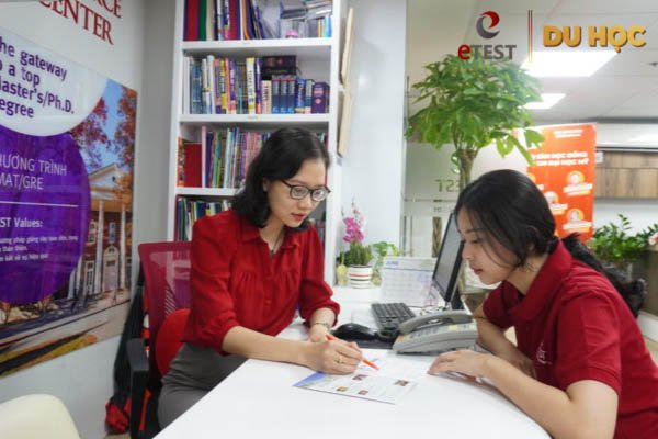 trung tâm tư vấn du học hỗ trợ săn học bổng ETEST