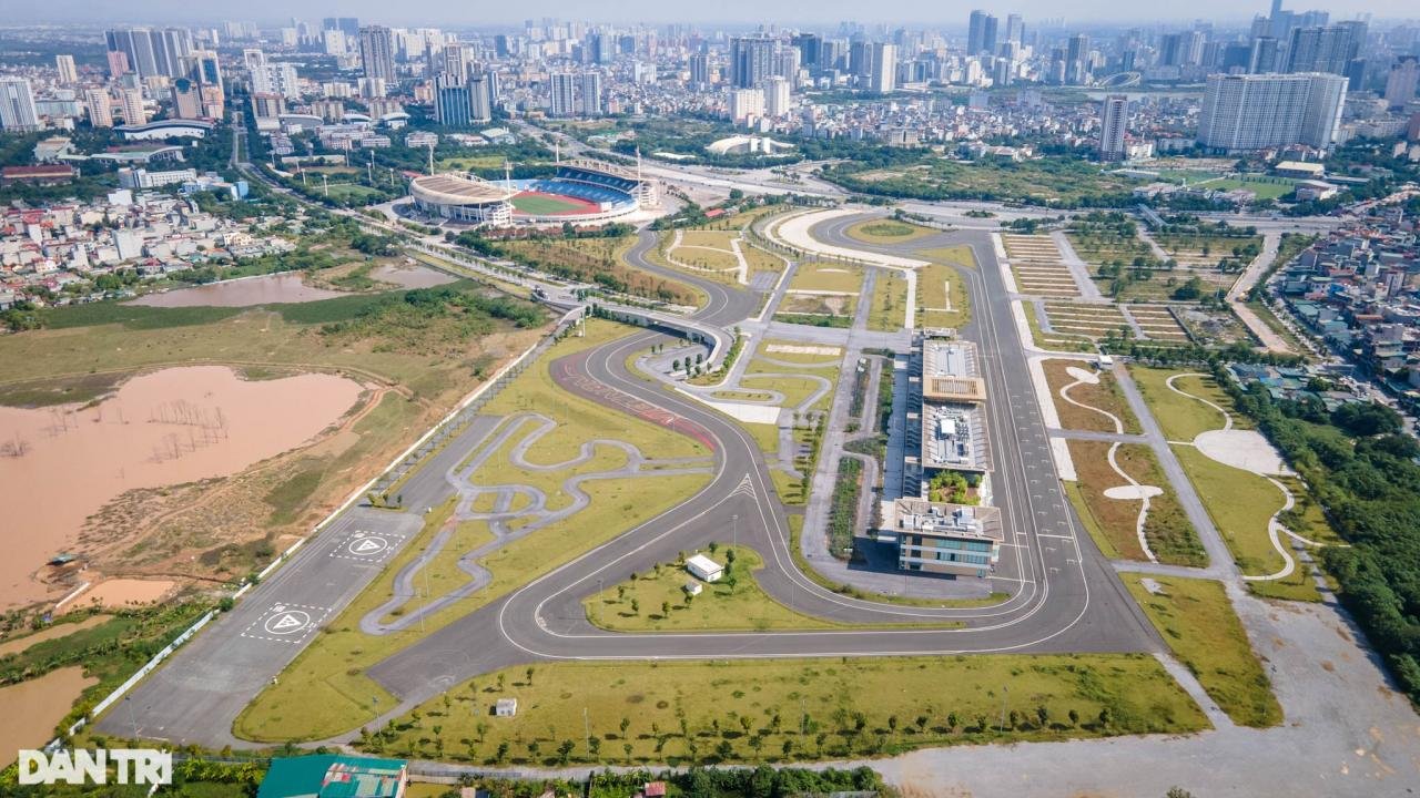 Còn gì ở đường đua F1 Mỹ Đình đang bị Khu LH Thể thao Quốc gia đòi lại đất? - 1 Còn gì ở đường đua F1 Mỹ Đình đang bị Khu LH Thể thao Quốc gia đòi lại đất? - 1