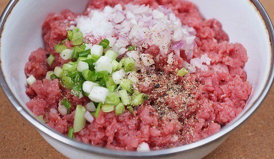 Thịt băm mộc nhĩ nấm hương