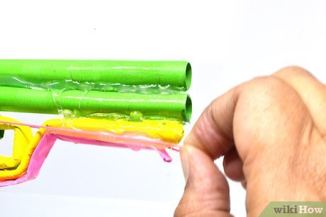 Tiêu đề ảnh Make a Paper Gun That Shoots Step 16