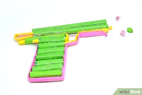 Tiêu đề ảnh Make a Paper Gun That Shoots Step 17