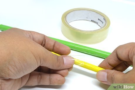Tiêu đề ảnh Make a Paper Gun That Shoots Step 4