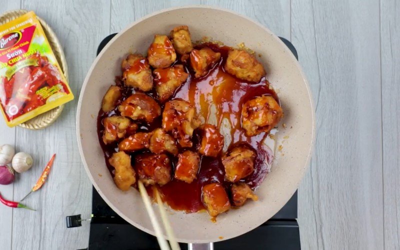  Hoàn thành gà sốt chua ngọt
