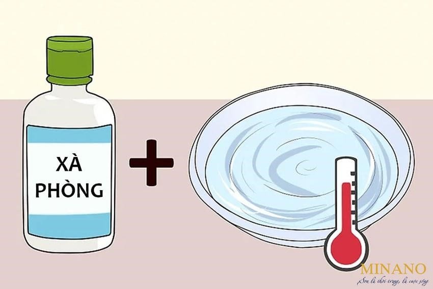 Xà phòng rửa tay và nước rửa chén